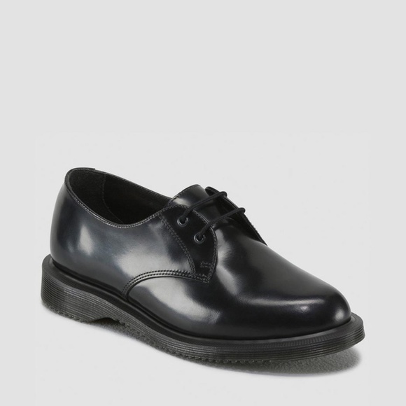 dr martens 1461 womens black smooth